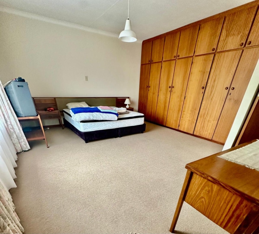 4 Bedroom Property for Sale in Bayview Western Cape